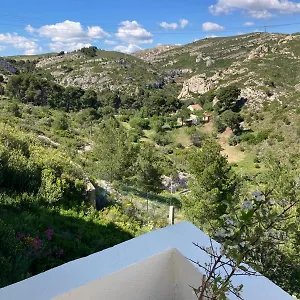 les-collines-de-lestaque.fr-provencehotel.com/